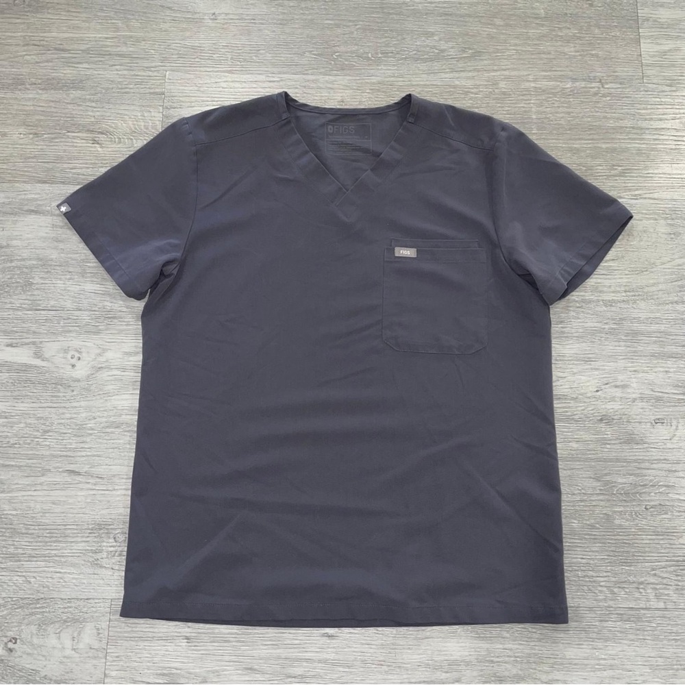 FIGS Leon 2 Pocket Short Sleeve Scrub Top Men's Size Medium Medical Gray FM1500 - Picture 1 of 7